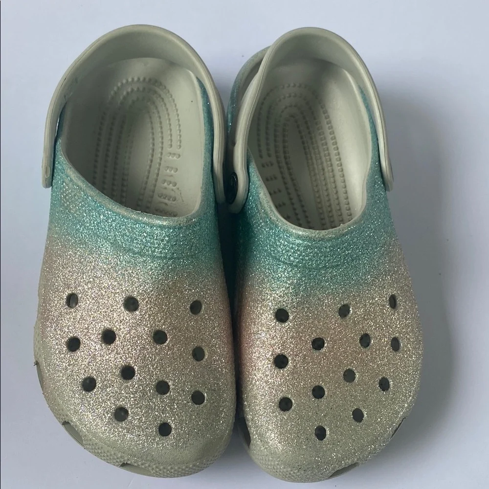 CROCS Gold and Green Water Shoes with Perforated Design - Picture 8 of 8